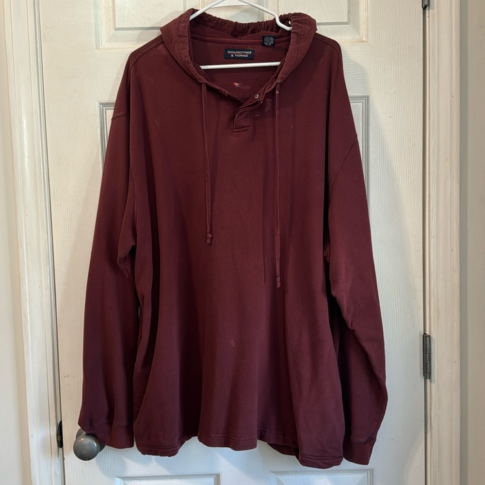 Roundtree & Yorke Maroon Hoodie Sweatshirt